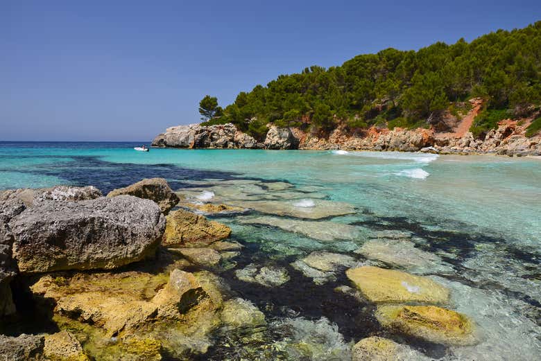 Le acque cristalline di cala Escorxada