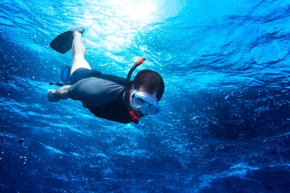 Snorkeling a Macarella e a Cala Trebalúger