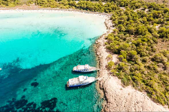 Minicrociera lungo la costa sud di Minorca