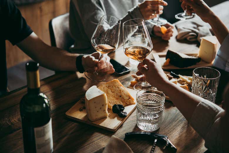 Degustazione di vini e formaggi di Minorca