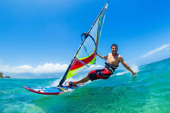 Corso di windsurf a Fornells